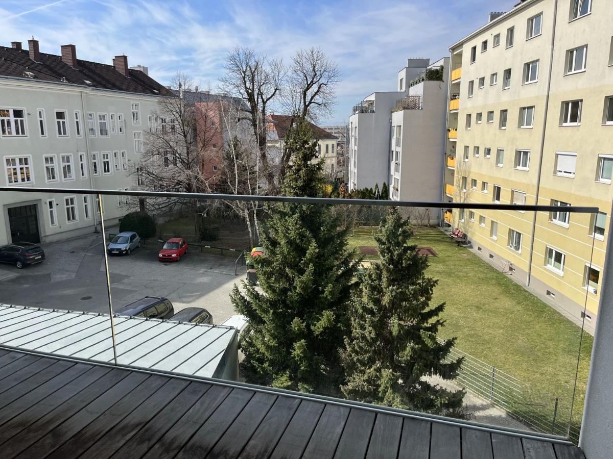Luxusappartement Mit Garage Im Zentrum Wiener Neustadt Exterior photo